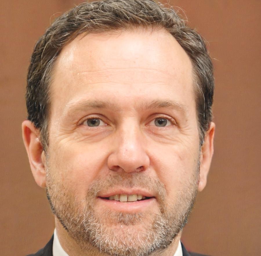 Miguel Fernández, estudiante exitoso